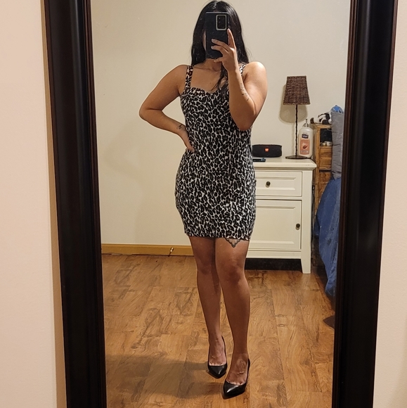 Cheetah Dress - Picture 3 of 5
